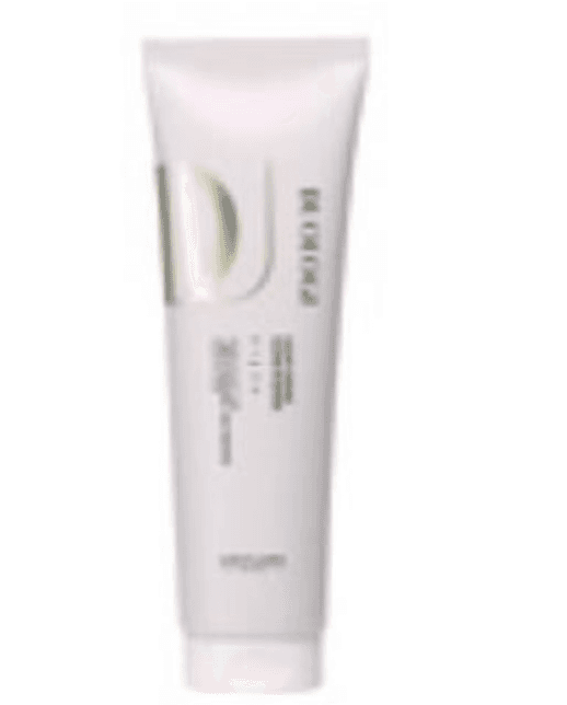 DUOLOGI čistilni šampon proti prhljaju 250 ml. Akcija v trgovini Oriflame