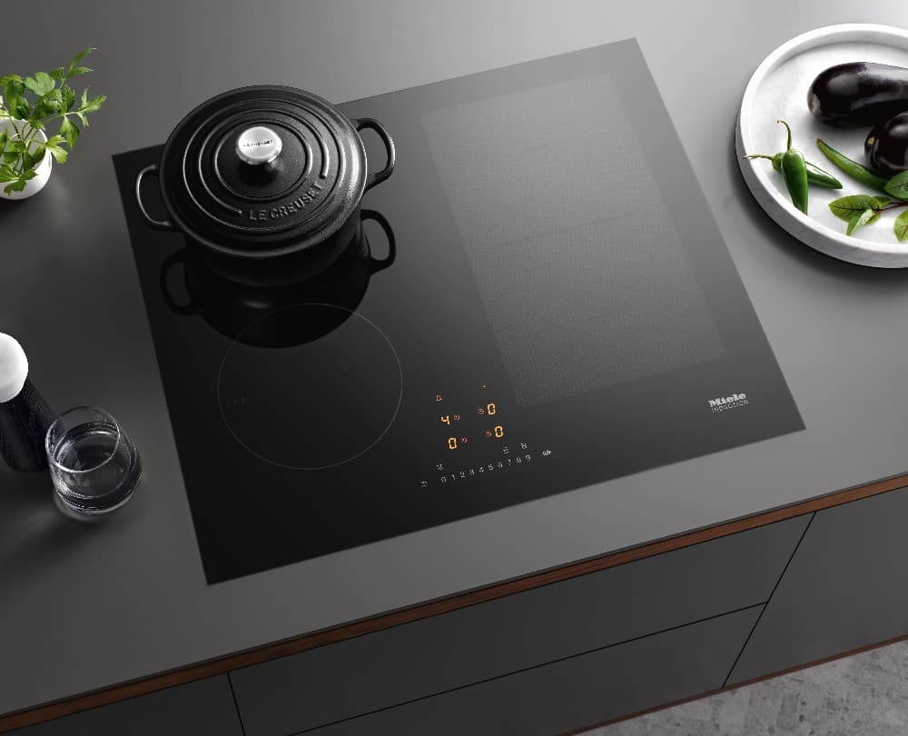 Miele KM 7466 FR/FL 125 Edition Akcija v trgovini Harvey Norman