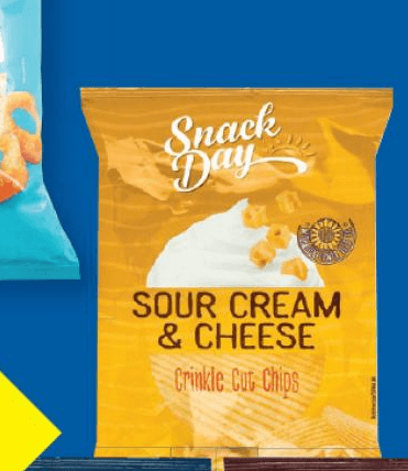 Snack Day Sour Cream & Cheese Crinkle Cut Chips - Akcija v trgovini Lidl