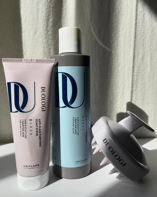 DUOLOGI čistilni šampon 250 ml - Akcija v trgovini Oriflame