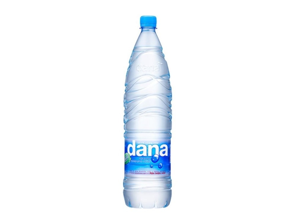 Namizna voda Dana 1,5 l Akcija v trgovini Spar