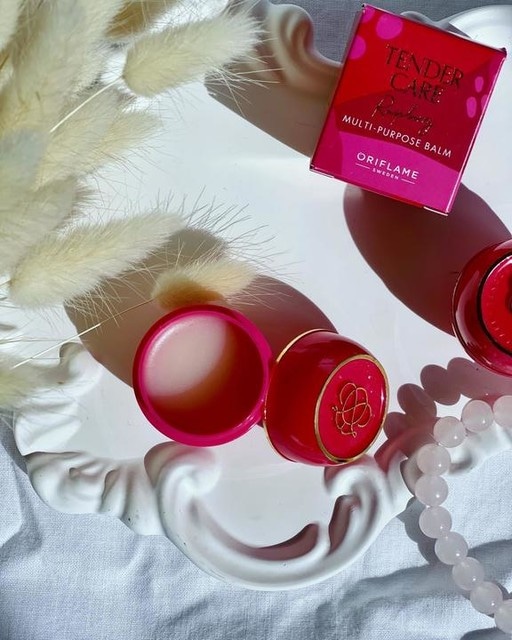 Tender Care Ruby Celebration večnamenski balzam z lubenico 10.5 ml Oriflame - Akcija v trgovini Oriflame