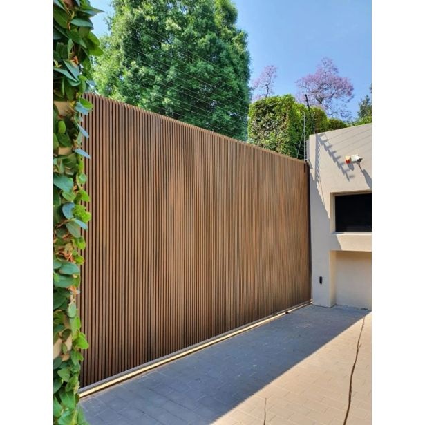 Obloga za fasadni sistem Bambus WPC - Akcija v trgovini Merkur